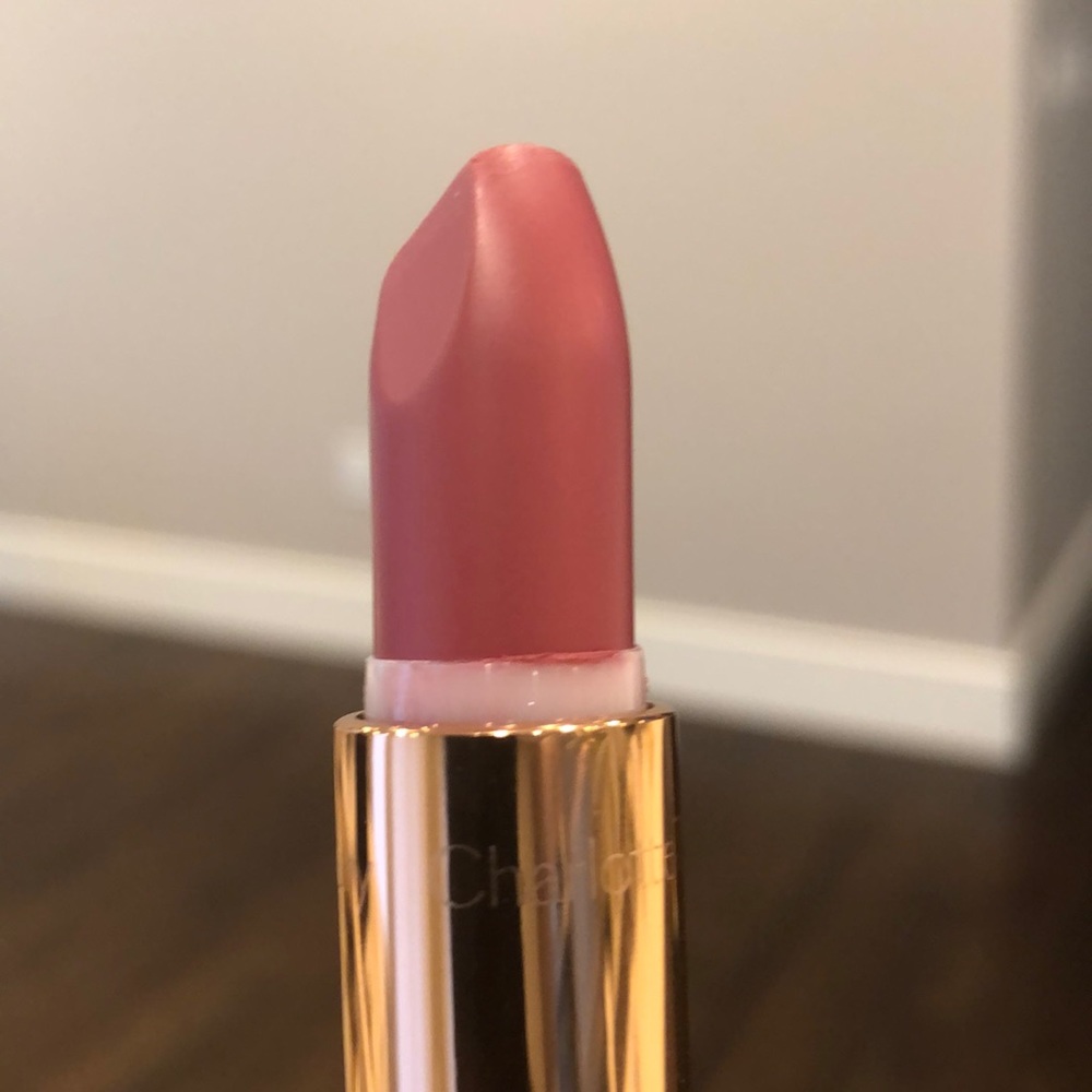 Charlotte Tilbury Secret Salma Lipstick